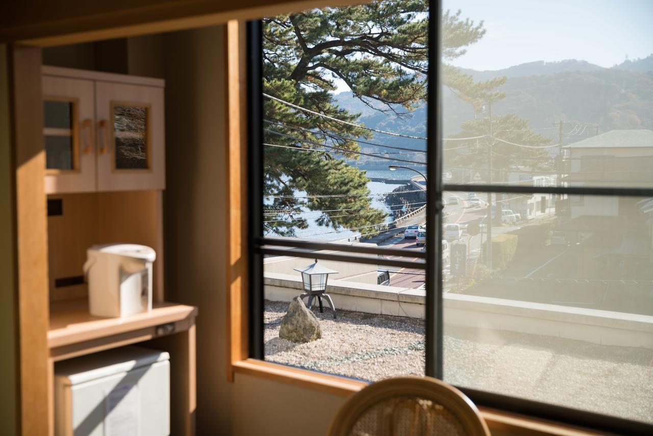 Hotel New Tomiyoshi à Atami  Extérieur photo