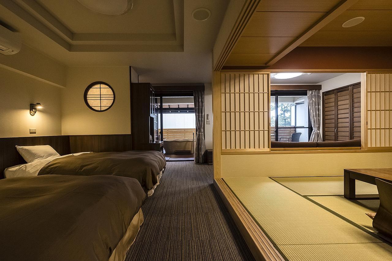 Hotel New Tomiyoshi à Atami  Extérieur photo