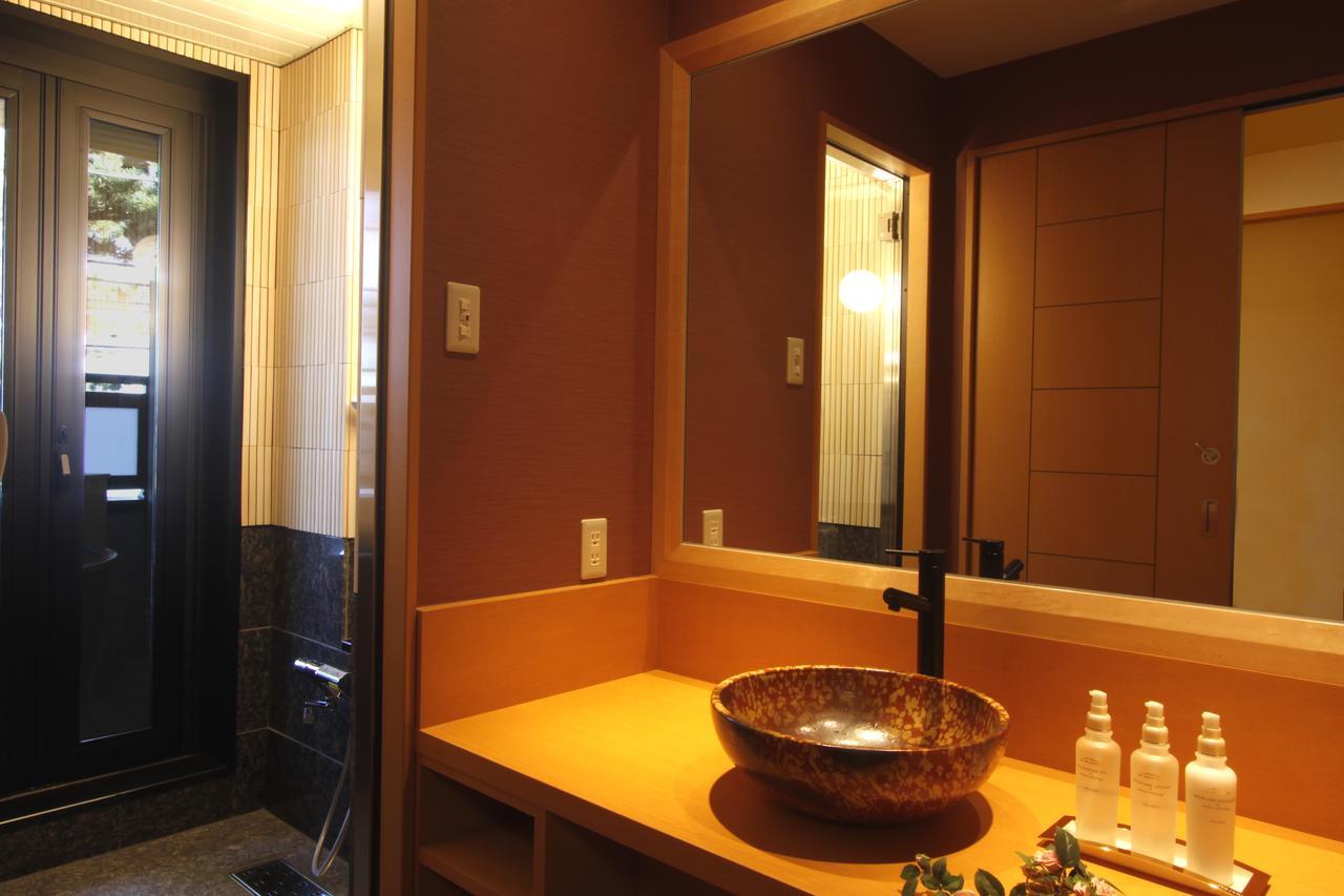 Hotel New Tomiyoshi à Atami  Extérieur photo